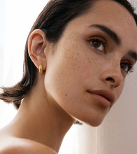 Load image into Gallery viewer, Saint Valentine Margot Hoops - Gold