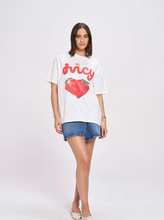 Load image into Gallery viewer, Maku Juicy Oversize Tee - White