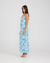 Load image into Gallery viewer, Charlie Holiday Maile Maxi Dress