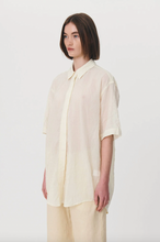 Load image into Gallery viewer, Rowie Faye Silk Oversized Shirt - Banana