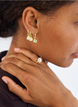 Load image into Gallery viewer, Avant Studio Mimi Earrings - Blanca