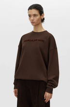 Load image into Gallery viewer, C&amp;M Tia Flocking Crew