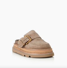 Load image into Gallery viewer, Alias Mae Vella - Natural Suede
