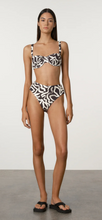 Load image into Gallery viewer, Zulu &amp; Zephyr Paint Flower Balconette Bra Cup