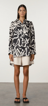 Load image into Gallery viewer, Zulu &amp; Zephyr Paint Flower Linen Shirt