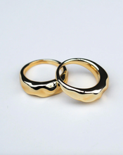 Load image into Gallery viewer, F+H Wonky Ring - Gold