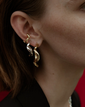 Load image into Gallery viewer, F+H Wave Hoop Earrings Small- Gold