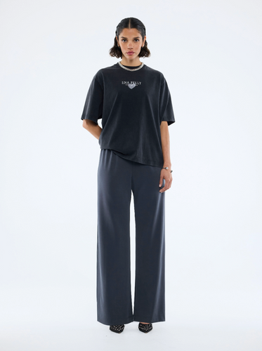 Ena Pelly Heart Tour Tee - Vintage Black