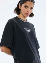 Load image into Gallery viewer, Ena Pelly Heart Tour Tee - Vintage Black