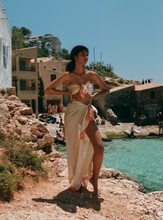 Load image into Gallery viewer, Soleil Soleil Square Pareo - Essence