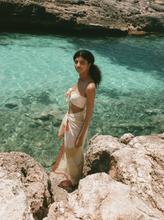 Load image into Gallery viewer, Soleil Soleil Square Pareo - Essence