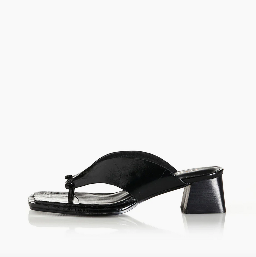 Alias Mae Alina - Black Oily Leather