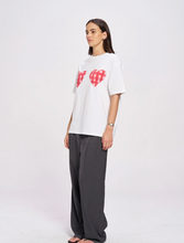 Load image into Gallery viewer, Maku Gingham Hearts Oversize Tee - White