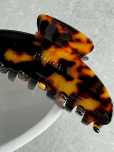 Goldn Curve Clip - Maple