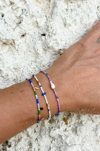 Gold Sister Vay Cay White Bracelet
