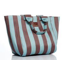 Load image into Gallery viewer, EAU Grand - Iced Chocolate