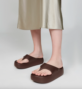 Melissa Free Platform Thong - Bronze