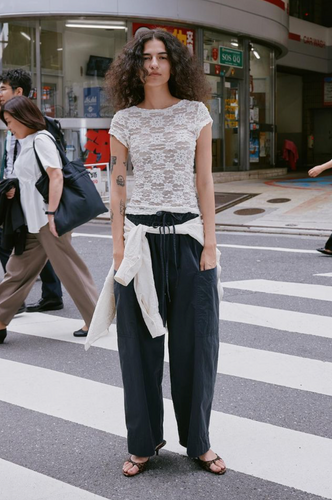 Rowie Galo Sunflower Lace Tee - Creme