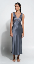 Load image into Gallery viewer, Ginia Gigi Slip