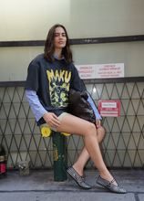 Load image into Gallery viewer, Maku Space Cat Oversize Snow Wash Tee