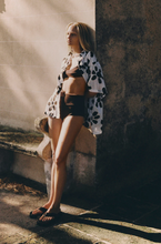 Load image into Gallery viewer, Zulu &amp; Zephyr Cotton Shirt - Chocolate Flower