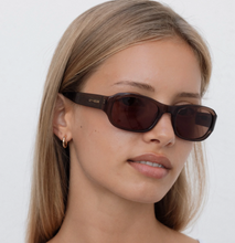 Load image into Gallery viewer, Lu Goldie Jordyn- Coffee