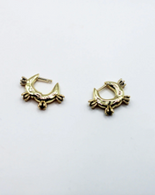 Load image into Gallery viewer, F+H Adele Spiked Huggies - Onyx