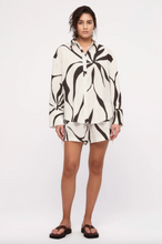 Load image into Gallery viewer, Zulu &amp; Zephyr Cotton Short - Cream Flower