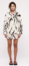 Load image into Gallery viewer, Zulu &amp; Zephyr Cotton Short - Cream Flower