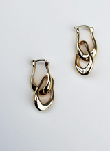 Load image into Gallery viewer, F+H Mini Organic Link Earrings - Gold
