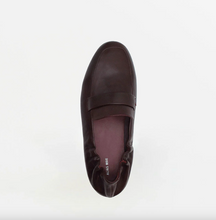Load image into Gallery viewer, Alias Mae Ives - Burgundy Oily Leather