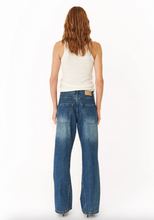 Load image into Gallery viewer, Rowie Percy Curve Seam Jeans