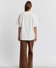 Load image into Gallery viewer, Maku Farm Fresh Oversized Tee