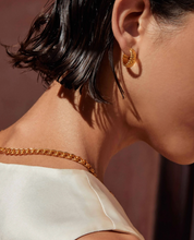 Load image into Gallery viewer, Kirstin Ash Cisco Hoops