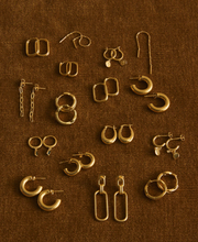 Load image into Gallery viewer, Kirstin Ash Roam Hoops - Gold