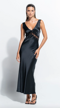 Load image into Gallery viewer, Ginia Gigi Slip - Black