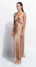 Load image into Gallery viewer, Ginia Gigi Slip - Mocha Mousse