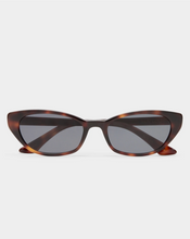 Load image into Gallery viewer, Luv Lou The Taylor - Tort