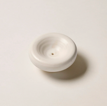 Load image into Gallery viewer, Gentle Habits The Vessel Incense Holder - Cream