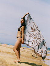 Load image into Gallery viewer, Soleil Soleil Square Pareo - Surya