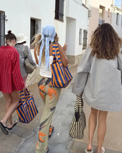 Load image into Gallery viewer, EAU Bags Tote - Deia