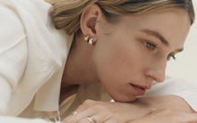 Load image into Gallery viewer, Kirstin Ash Vera Hoops Gold