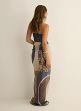 Load image into Gallery viewer, Soleil Soleil Square Pareo - Lunar