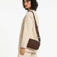 Load image into Gallery viewer, Status Anxiety Plunder with Dual Straps - Cocoa
