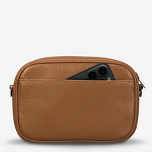 Load image into Gallery viewer, Status Anxiety Plunder with Dual Straps - Camel