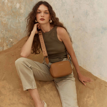 Load image into Gallery viewer, Status Anxiety Plunder with Dual Straps - Camel