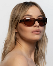 Load image into Gallery viewer, Lu Goldie Cleo - Coffee