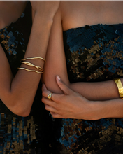 Load image into Gallery viewer, Kirstin Ash Botanica Bangle