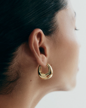 Load image into Gallery viewer, Kirstin Ash Ritual Hoops - Gold