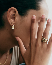 Load image into Gallery viewer, Kirstin Ash Ember Studs